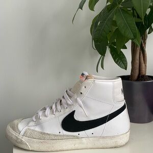 Men Size 11 Nike Blazer Mid 77 Vintage